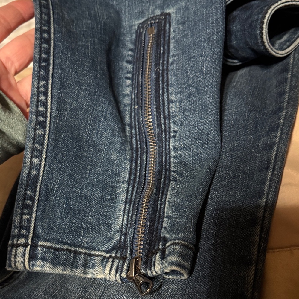 We The Free Dark Wash Skinny Jeans - Picture 5 of 6